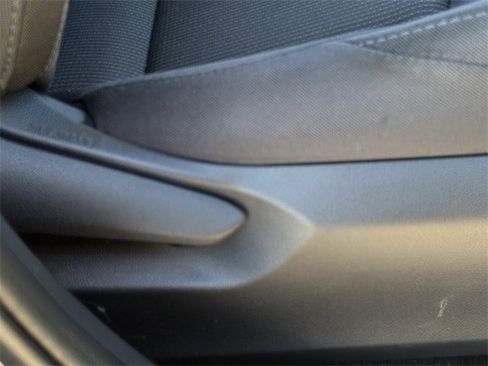 Used 2024 Toyota Venza LE image 28