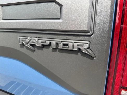 Used 2019 Ford F150 Raptor w/ Equipment Group 802A Luxury AWD/4WD image 11