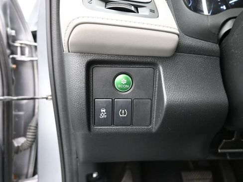 Certified 2017 Honda HR-V EX image 33