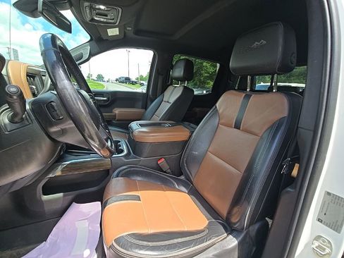 Used 2019 Chevrolet Silverado 1500 High Country w/ Safety Package II AWD/4WD image 16
