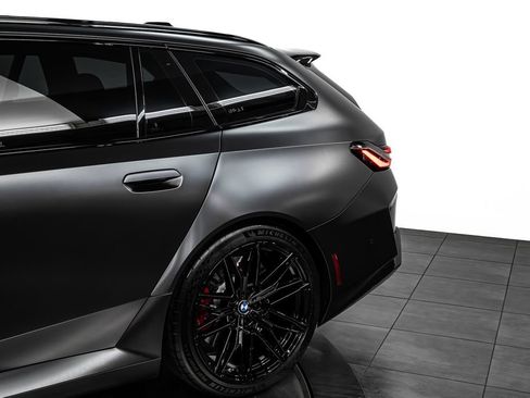 Used 2025 BMW M5 Touring AWD/4WD image 14
