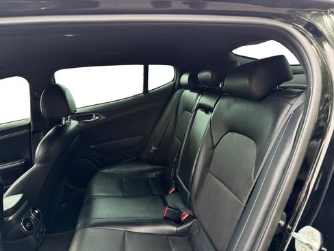 Used 2019 Kia Stinger GT RWD image 11