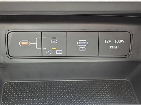 Used 2026 Hyundai Santa Cruz SE FWD image 23