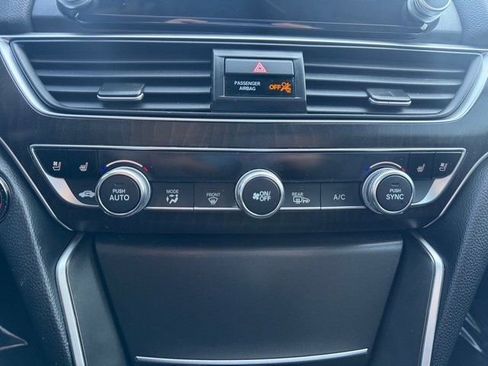Used 2021 Honda Accord Touring image 20