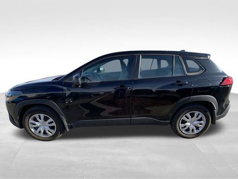 Used 2022 Toyota Corolla Cross L image 4
