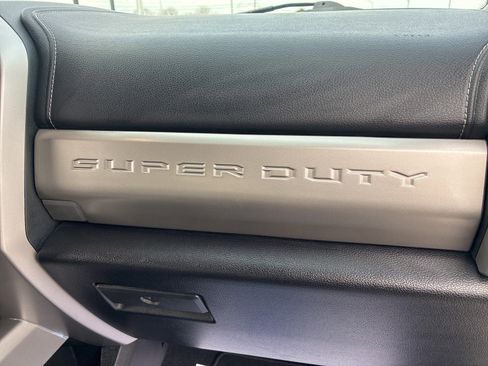 Used 2020 Ford F250 Lariat image 19