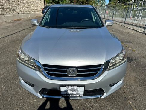 Used 2014 Honda Accord Touring image 2