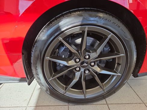 Used 2025 Ford Mustang Dark Horse image 10