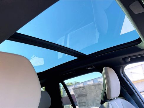 New 2026 Volvo XC90 B5 Plus w/ Protection Package image 30