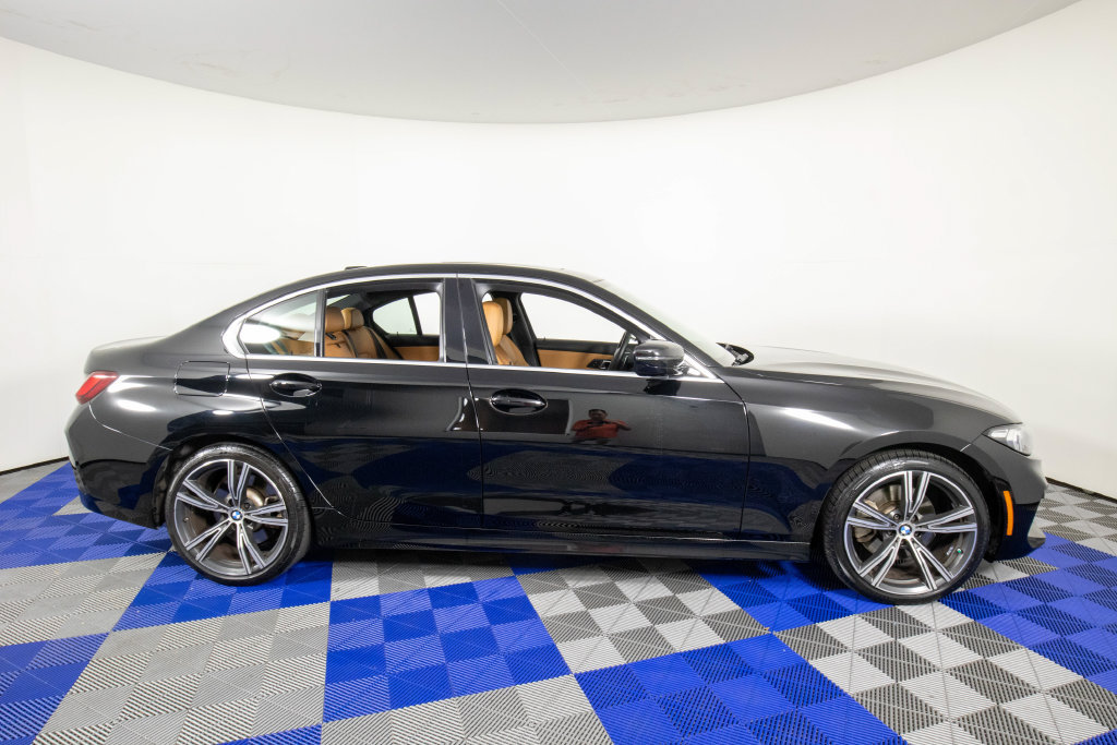 Used 2024 BMW 330i Sedan w/ Convenience Package RWD image 5