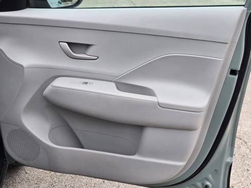 Used 2024 Hyundai Kona SEL FWD image 28