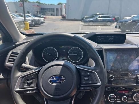 Used 2023 Subaru Forester Limited AWD/4WD image 17