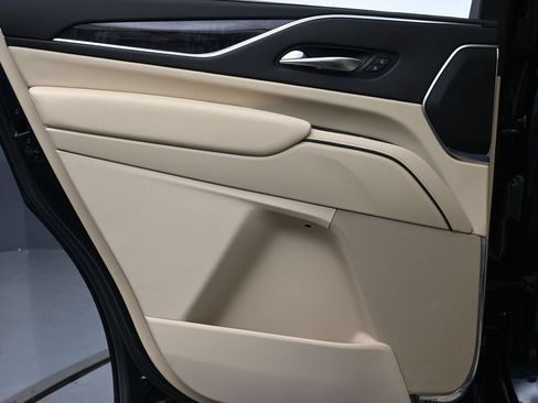Used 2021 Cadillac Escalade Premium Luxury w/ Driver Assist Tech Package AWD/4WD image 21