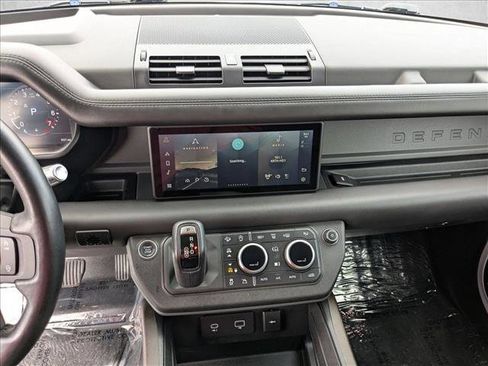 Used 2021 Land Rover Defender 110 X-Dynamic HSE image 15