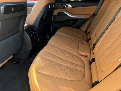 Used 2025 BMW X5 sDrive40i w/ M Sport Package RWD image 18