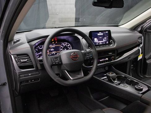 New 2026 Nissan Rogue SV image 25