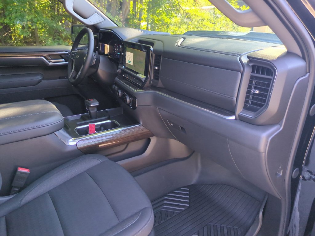 Used 2026 Chevrolet Silverado 1500 LT Trail Boss w/ Protection Package AWD/4WD image 37