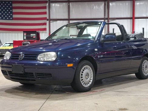 Used 2001 Volkswagen Cabrio GLS image 1