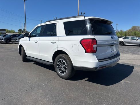 Used 2024 Ford Expedition XLT image 9