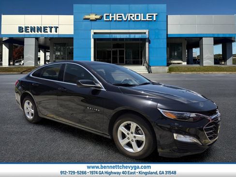 Used 2024 Chevrolet Malibu LT FWD image 1