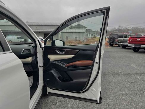 Used 2019 Subaru Ascent Touring image 15