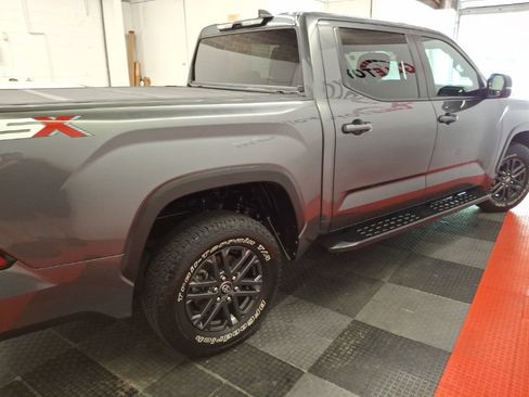 Used 2025 Toyota Tundra SR5 w/ SR5 Convenience Package AWD/4WD image 11
