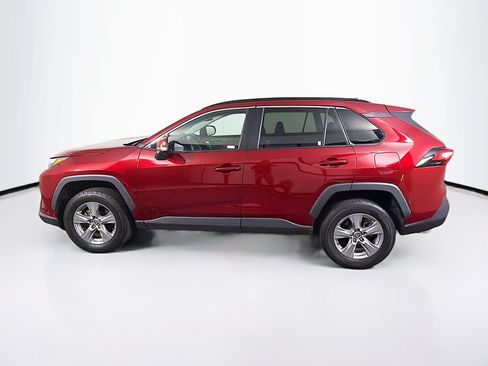 Used 2022 Toyota RAV4 XLE w/ Convenience Package FWD image 4