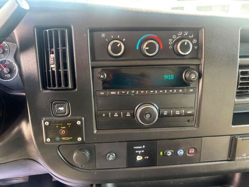 Used 2019 Chevrolet Express 2500 w/ Driver Convenience Package RWD image 21