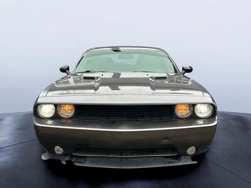 Used 2014 Dodge Challenger SRT8 RWD image 8
