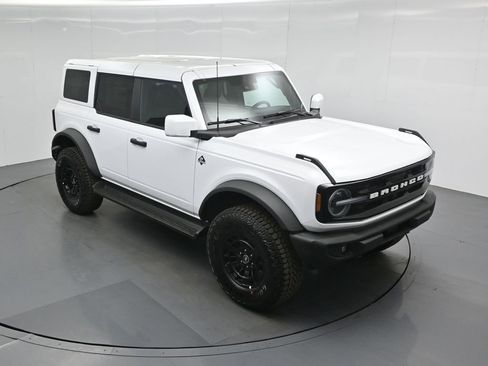 New 2026 Ford Bronco Outer Banks w/ Sasquatch Package AWD/4WD image 35