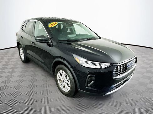 Used 2024 Ford Escape Active w/ Tech Pack #1 AWD/4WD image 3