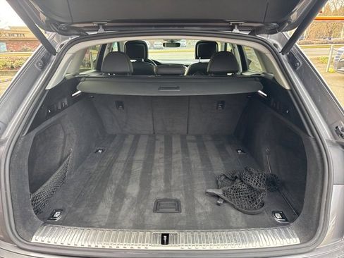 Used 2019 Audi e-tron Premium Plus image 19