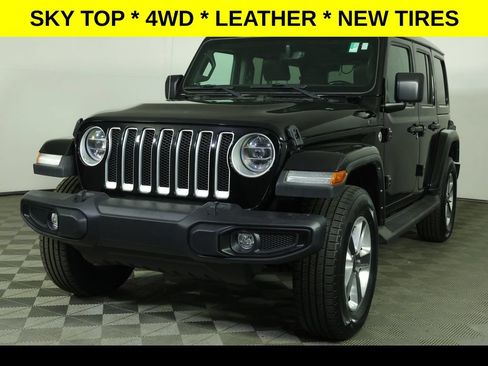 Used 2022 Jeep Wrangler Unlimited Sahara w/ LED Lighting Group AWD/4WD image 2