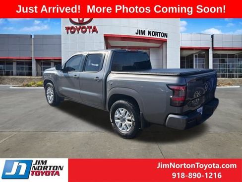 Used 2022 Nissan Frontier SV image 5