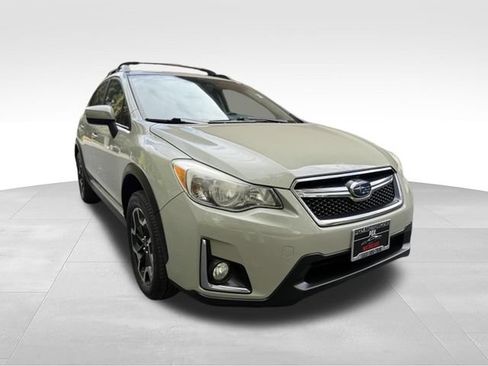 Used 2017 Subaru Crosstrek 2.0i Premium w/ Popular Package #2 AWD/4WD image 8