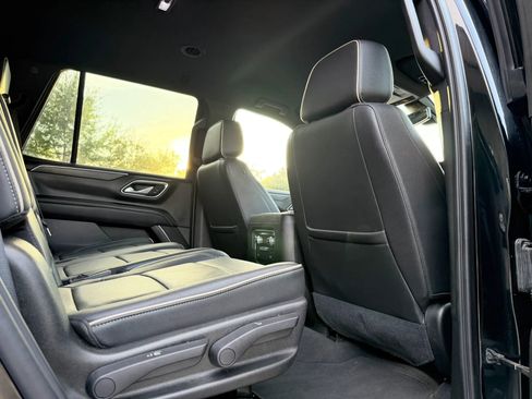 Used 2021 GMC Yukon SLT AWD/4WD image 30