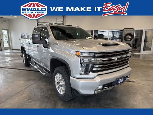 Used 2020 Chevrolet Silverado 2500 High Country AWD/4WD image 1