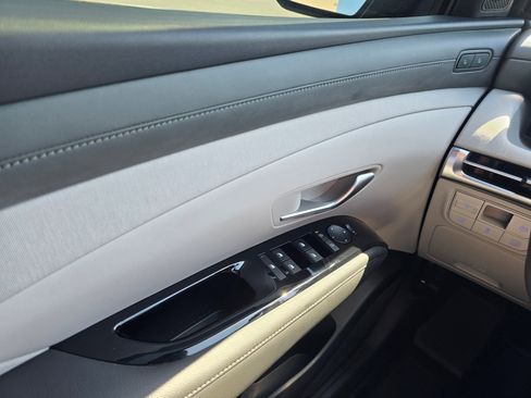 Used 2025 Hyundai Tucson Limited AWD/4WD image 59