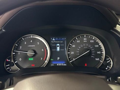 Used 2020 Lexus RX 450h AWD w/ Luxury Package image 27