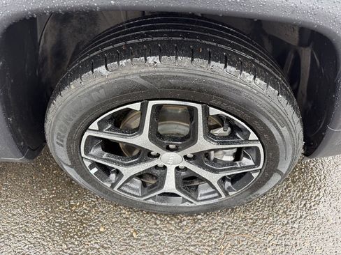 Used 2024 Jeep Compass Limited image 12