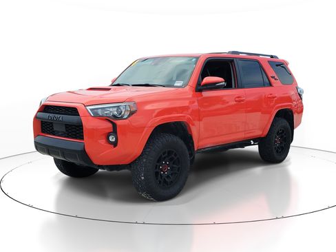 Used 2024 Toyota 4Runner TRD Off-Road Premium w/ Moonroof Package AWD/4WD image 3
