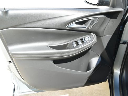 Used 2025 Buick Encore GX Preferred FWD image 10