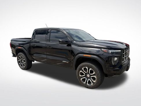 Used 2024 GMC Canyon AT4 w/ AT4 Premium Package AWD/4WD image 5
