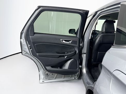 Used 2020 Ford Edge SEL w/ Convenience Package FWD image 25