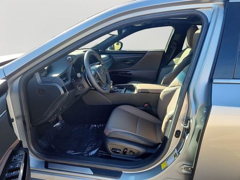 Used 2025 Lexus ES 350 w/ Premium Package image 14