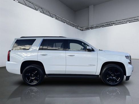Used 2019 Chevrolet Tahoe LT image 3