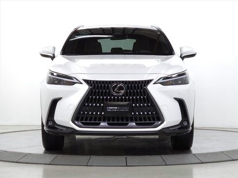 Certified 2022 Lexus NX 300h AWD image 2