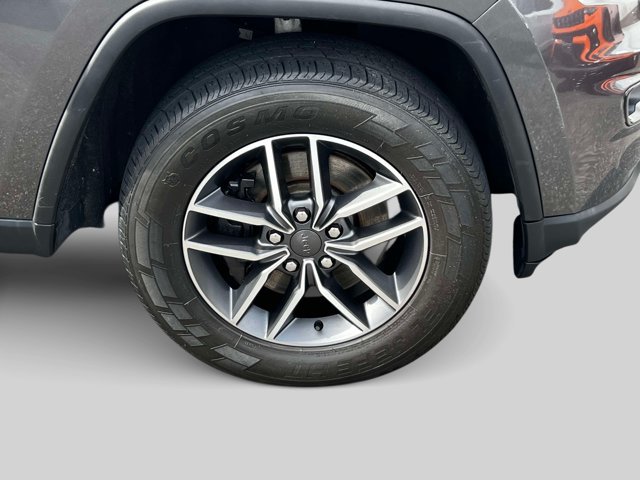 Certified 2021 Jeep Grand Cherokee Limited AWD/4WD image 6