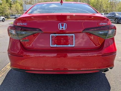 Used 2025 Honda Civic Sport image 9