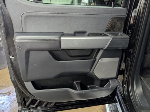 Used 2023 Ford F350 Lariat w/ Tow Technology Package image 12